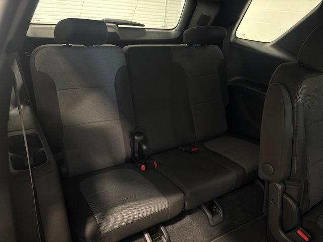 Used 2023 Chevrolet Traverse LT FWD image 37