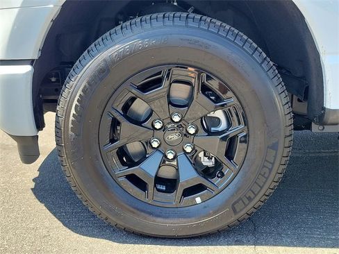 New 2025 Ford F150 Lightning XLT image 20