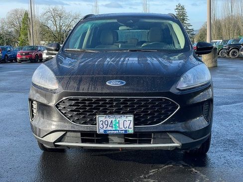 Used 2020 Ford Escape SE image 9