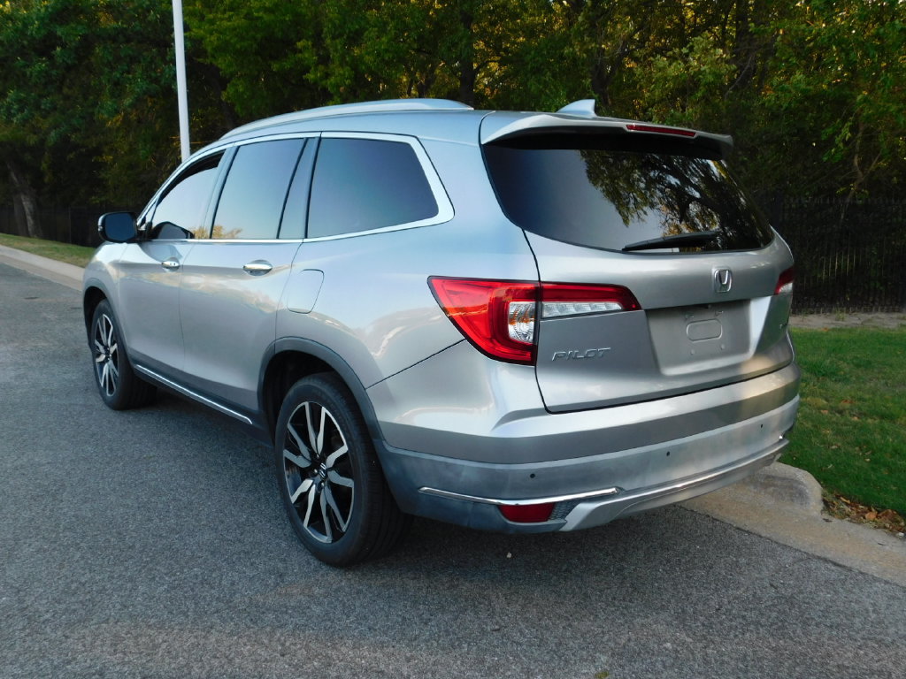 Used 2019 Honda Pilot Touring image 3
