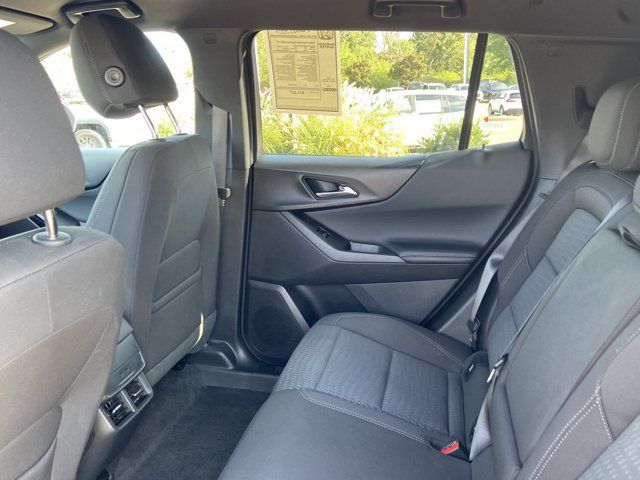 Used 2026 Chevrolet Equinox LT AWD/4WD image 26
