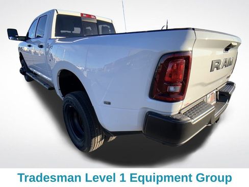 New 2026 RAM 3500 Tradesman AWD/4WD image 4