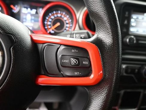Used 2018 Jeep Wrangler Sport AWD/4WD image 13