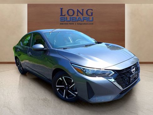 Used 2025 Nissan Sentra SV FWD image 4