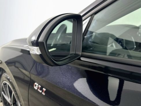 Used 2025 Volkswagen Jetta GLI Autobahn FWD image 36