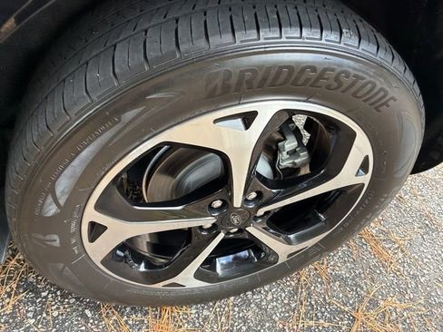 Used 2024 Ford Escape ST-Line Select w/ Tech Pack #2 image 12