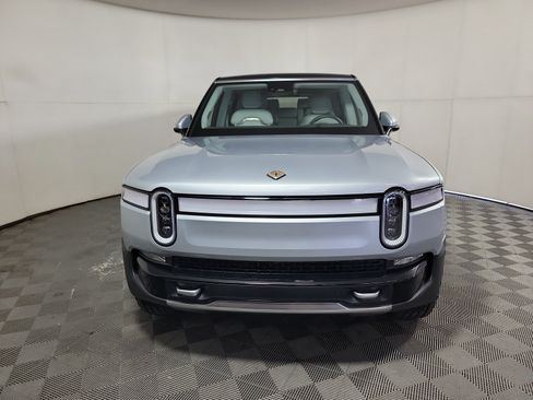 Used 2023 Rivian R1S Adventure AWD/4WD image 8