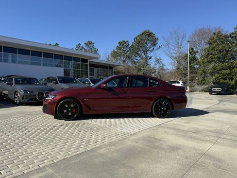 Certified 2023 BMW 530e w/ M Sport Package image 3