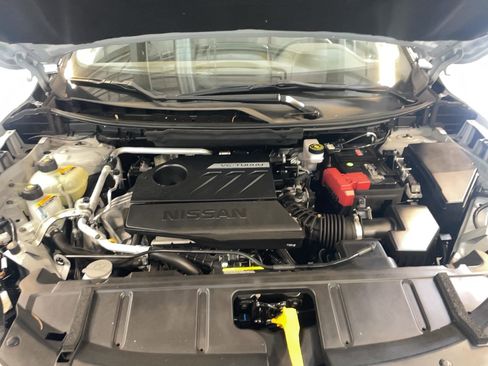 Used 2023 Nissan Rogue SL w/ SL Premium Package image 32