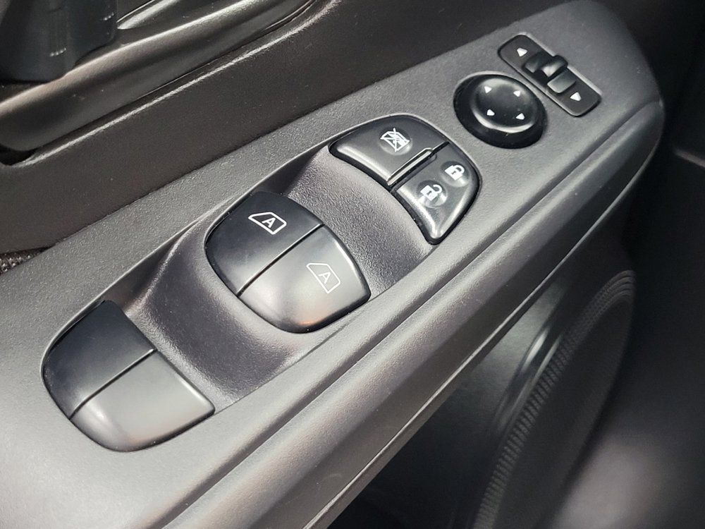 Used 2023 Nissan Kicks S FWD image 27