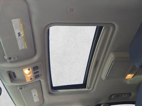 Used 2008 Cadillac Escalade AWD image 16