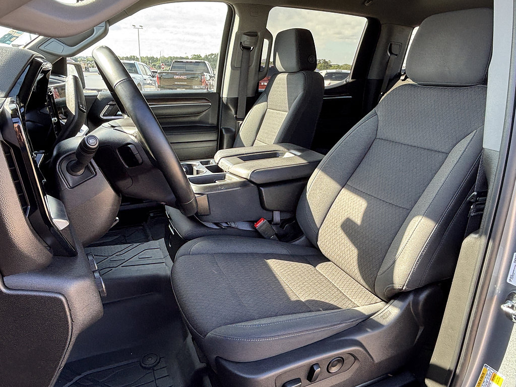 Used 2024 Chevrolet Silverado 1500 RST w/ LPO, Liner Protection Package AWD/4WD image 13