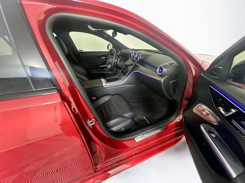 Used 2024 Mercedes-Benz C 300 Sedan image 32