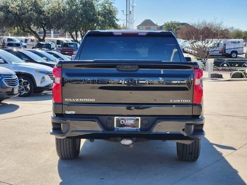 Used 2024 Chevrolet Silverado 1500 Custom image 14