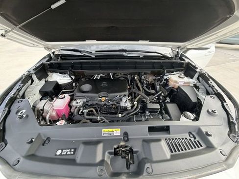 Certified 2021 Toyota Highlander Limited FWD image 34