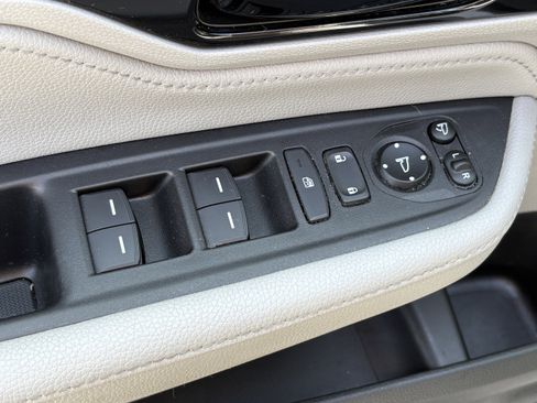 Used 2022 Honda Odyssey Elite image 19