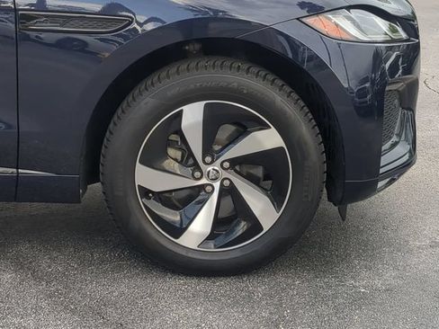 Used 2025 Jaguar F-PACE R-Dynamic S AWD/4WD image 11