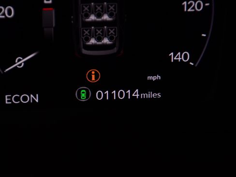Certified 2026 Honda Pilot Touring image 17