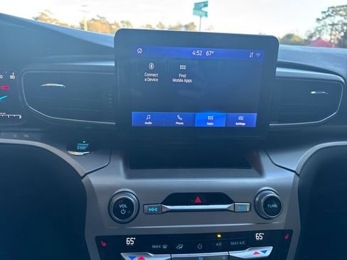 Used 2021 Ford Explorer XLT w/ Equipment Group 202A image 22