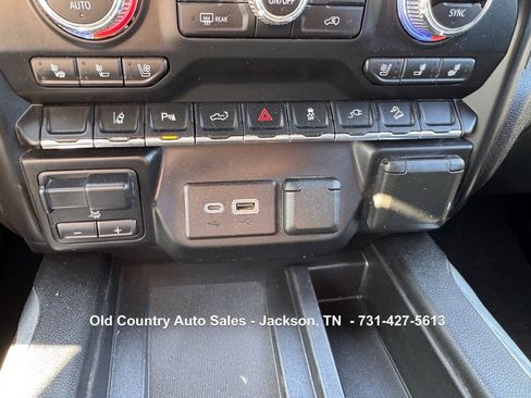 Used 2022 GMC Sierra 2500 Denali w/ Denali Ultimate Package AWD/4WD image 32