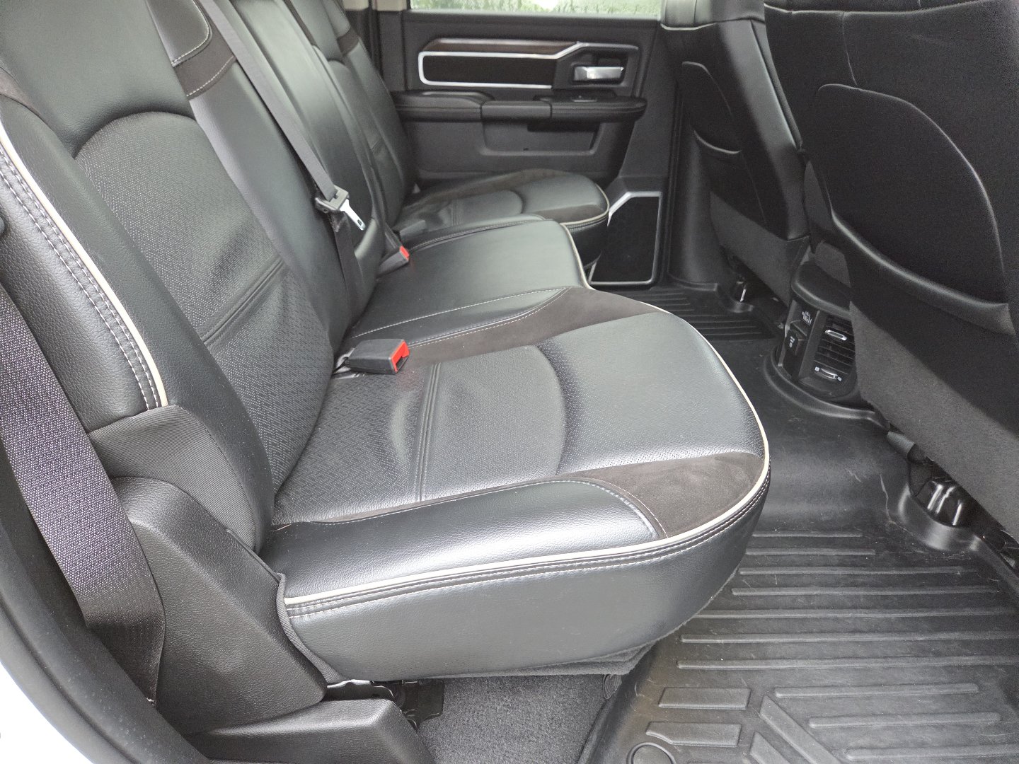 Used 2023 RAM 2500 Laramie AWD/4WD image 22