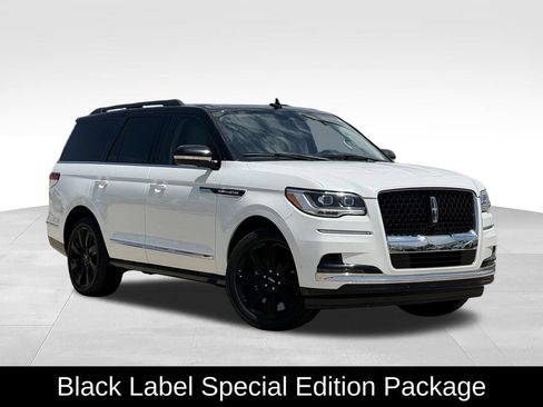 Used 2022 Lincoln Navigator Black Label AWD/4WD image 2