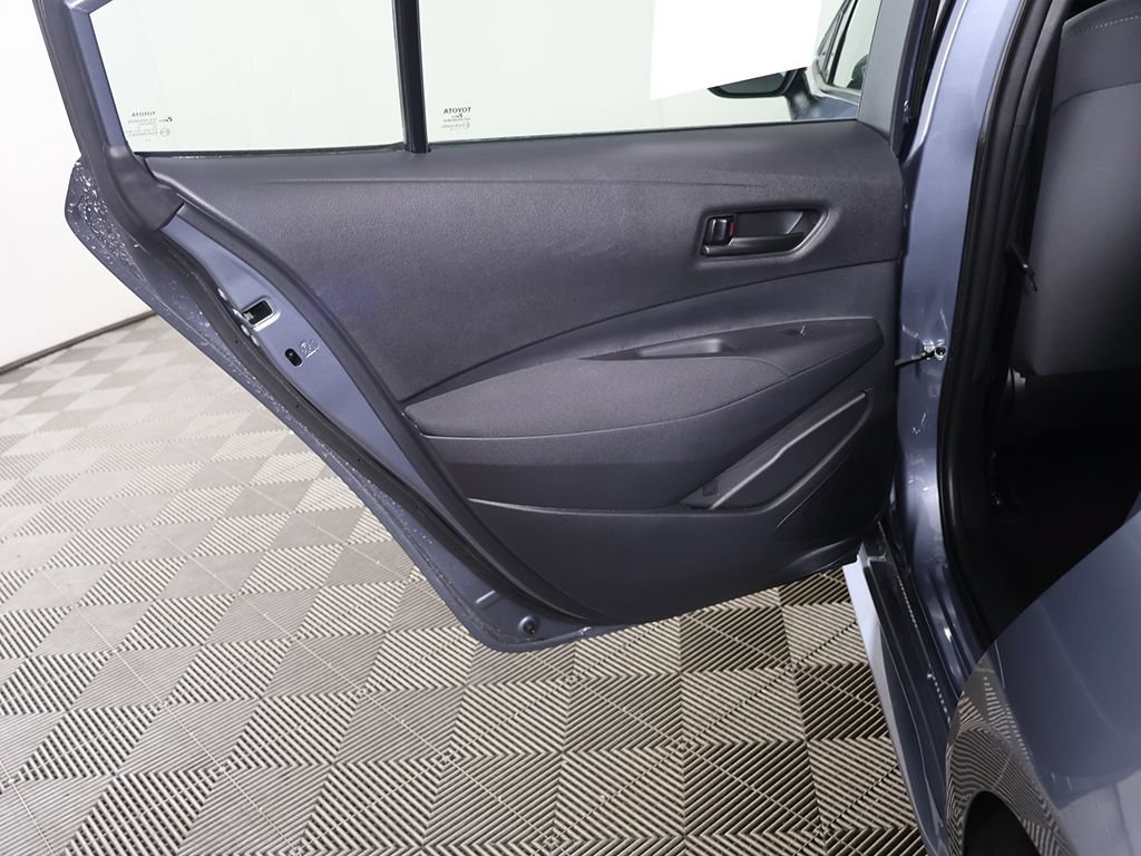 Used 2025 Toyota Corolla LE FWD image 21