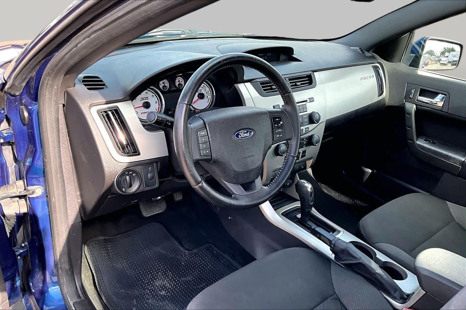 Used 2009 Ford Focus SES FWD image 17