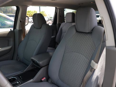 Used 2012 Chevrolet Traverse LS FWD image 6