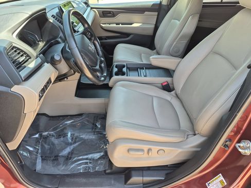 Used 2018 Honda Odyssey EX-L image 12