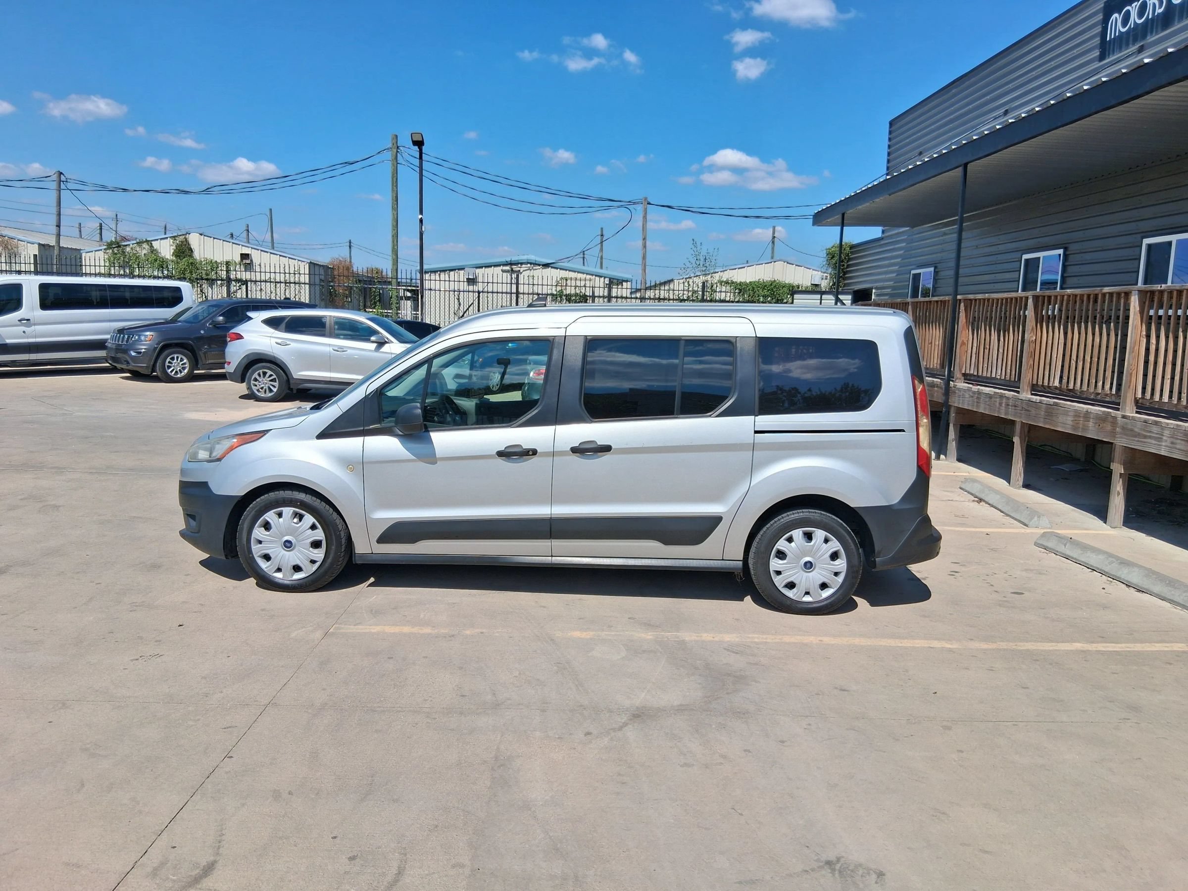 Used 2019 Ford Transit Connect XL FWD image 3