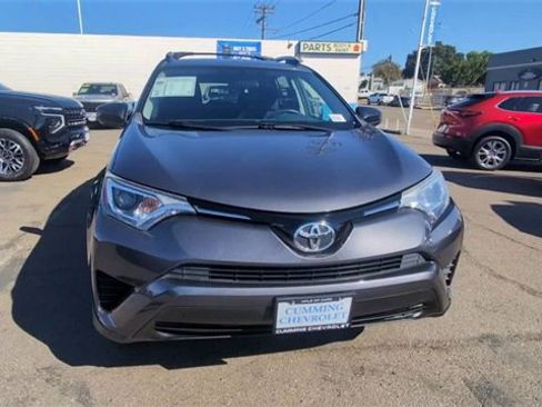 Used 2016 Toyota RAV4 LE image 3