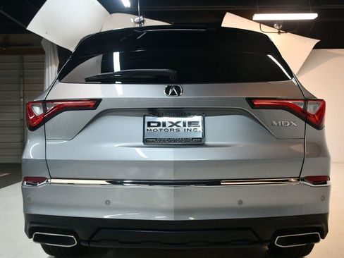 Used 2024 Acura MDX FWD w/ Technology Package image 9