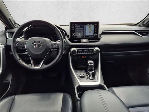 Used 2019 Toyota RAV4 XSE AWD/4WD image 19