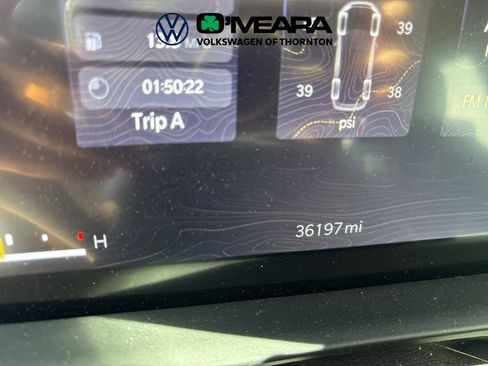 Used 2023 Jeep Grand Cherokee Limited w/ Black Appearance Package image 5