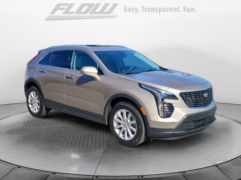 Used 2023 Cadillac XT4 Luxury w/ Cold Weather Package image 1