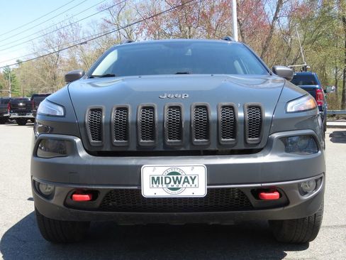 Used 2018 Jeep Cherokee Trailhawk w/ Quick Order Package 27L AWD/4WD image 2