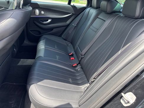 Used 2017 Mercedes-Benz E 300 4MATIC image 15