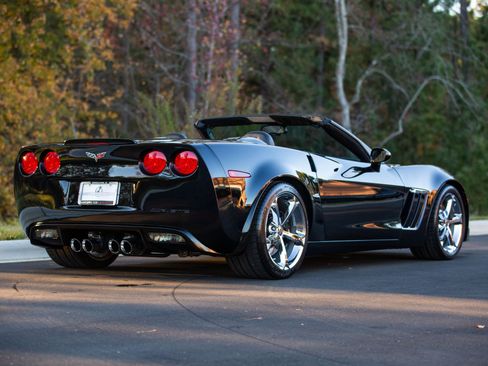 Used 2010 Chevrolet Corvette Grand Sport w/ Preferred Equipment Group image 19