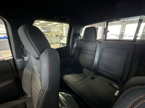 New 2026 Nissan Frontier 4x4 Crew Cab image 5