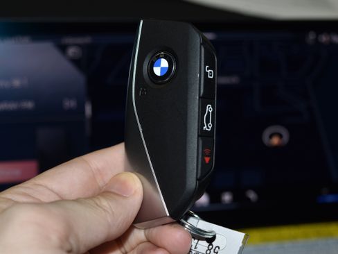 New 2026 BMW X3 xDrive30 w/ Premium Package image 13