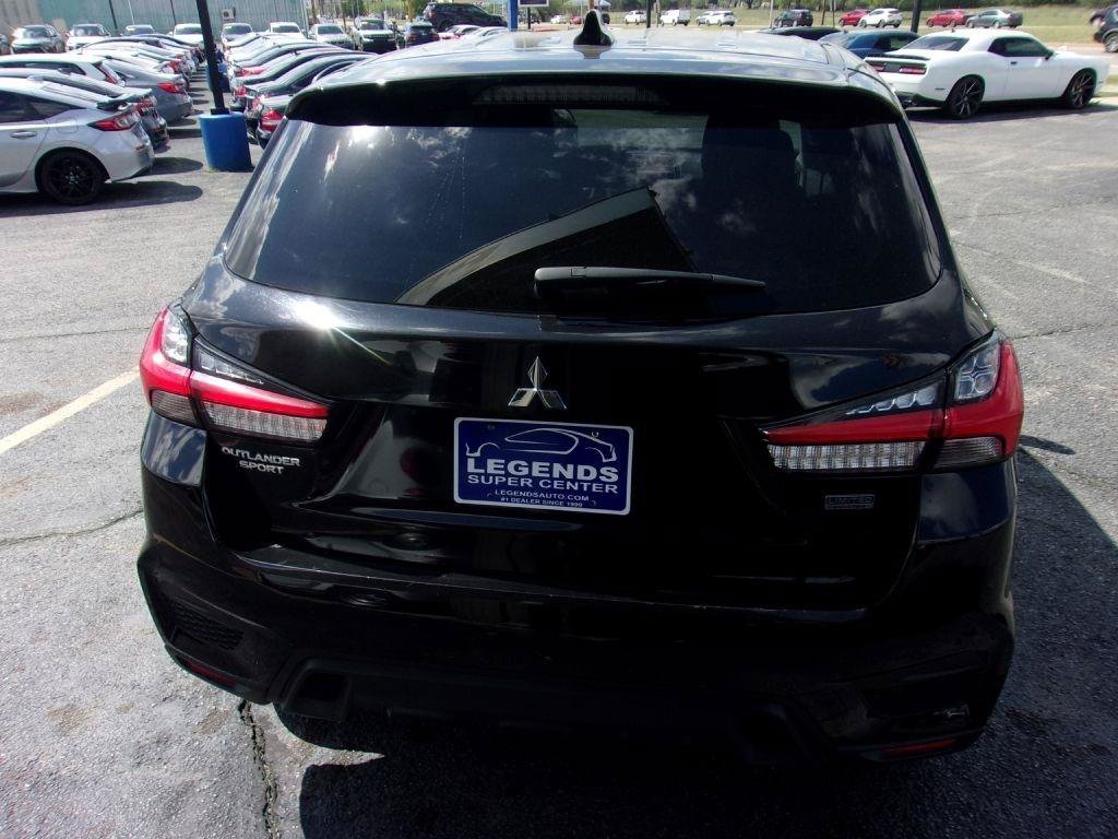 Used 2022 Mitsubishi Outlander Sport ES FWD image 5