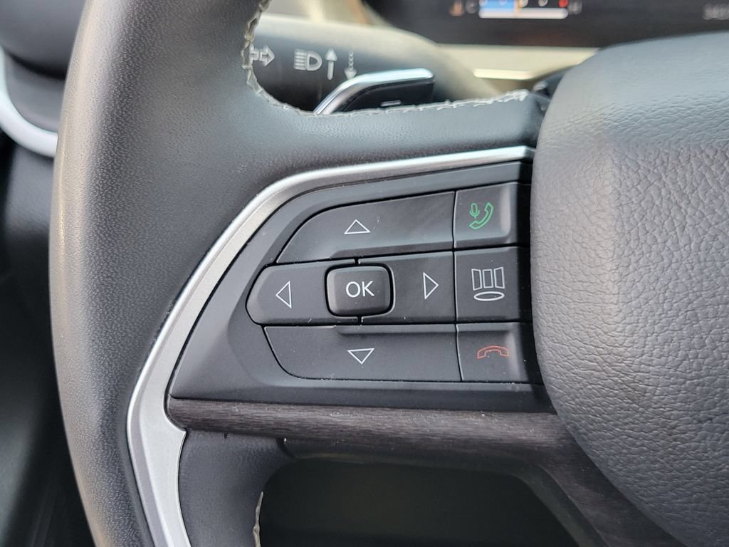 Used 2023 Jeep Grand Cherokee Limited RWD image 5