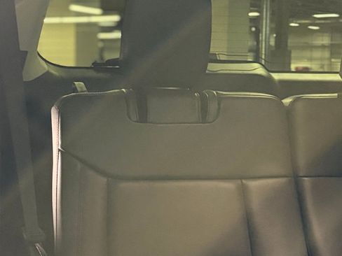 Used 2025 Ford Explorer Active w/ Active Comfort Package image 72