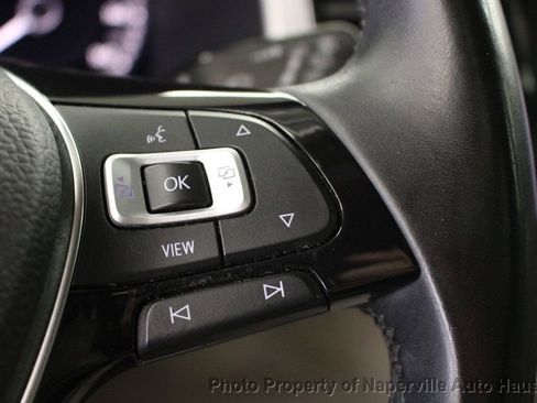 Used 2019 Volkswagen Atlas SEL Premium image 17