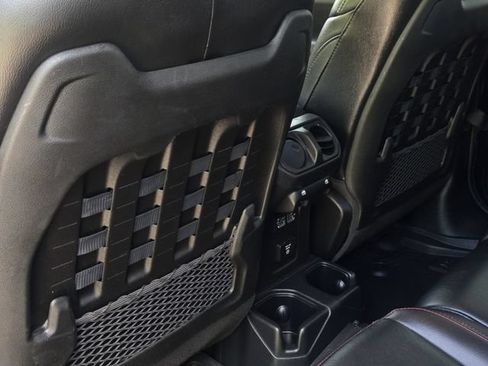 Used 2020 Jeep Gladiator Rubicon AWD/4WD image 41