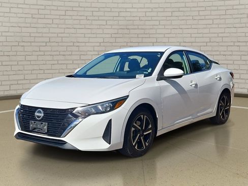Used 2024 Nissan Sentra SV image 1