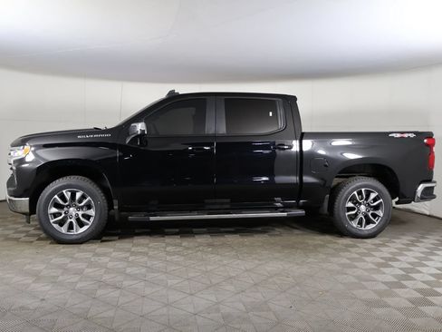 Used 2023 Chevrolet Silverado 1500 LT AWD/4WD image 15