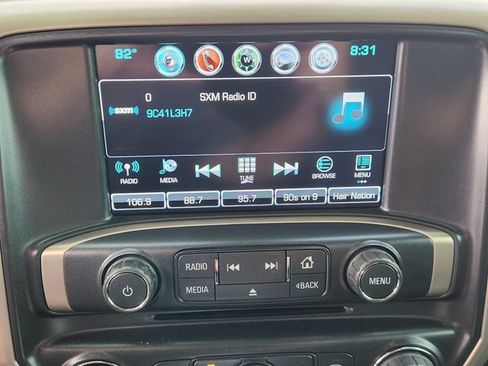 Used 2017 GMC Sierra 2500 Denali w/ Duramax Plus Package AWD/4WD image 16