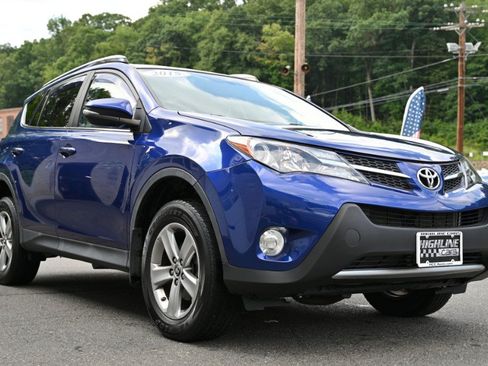 Used 2015 Toyota RAV4 XLE AWD/4WD image 8